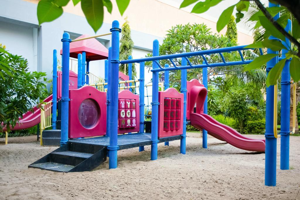באלי Kuta Station Hotel And Spa מראה חיצוני תמונה