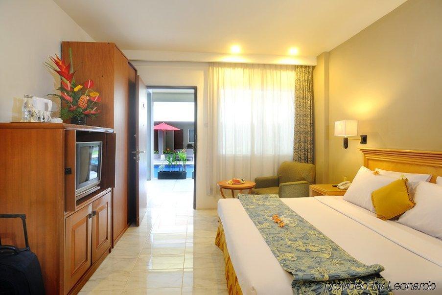 באלי Kuta Station Hotel And Spa מראה חיצוני תמונה