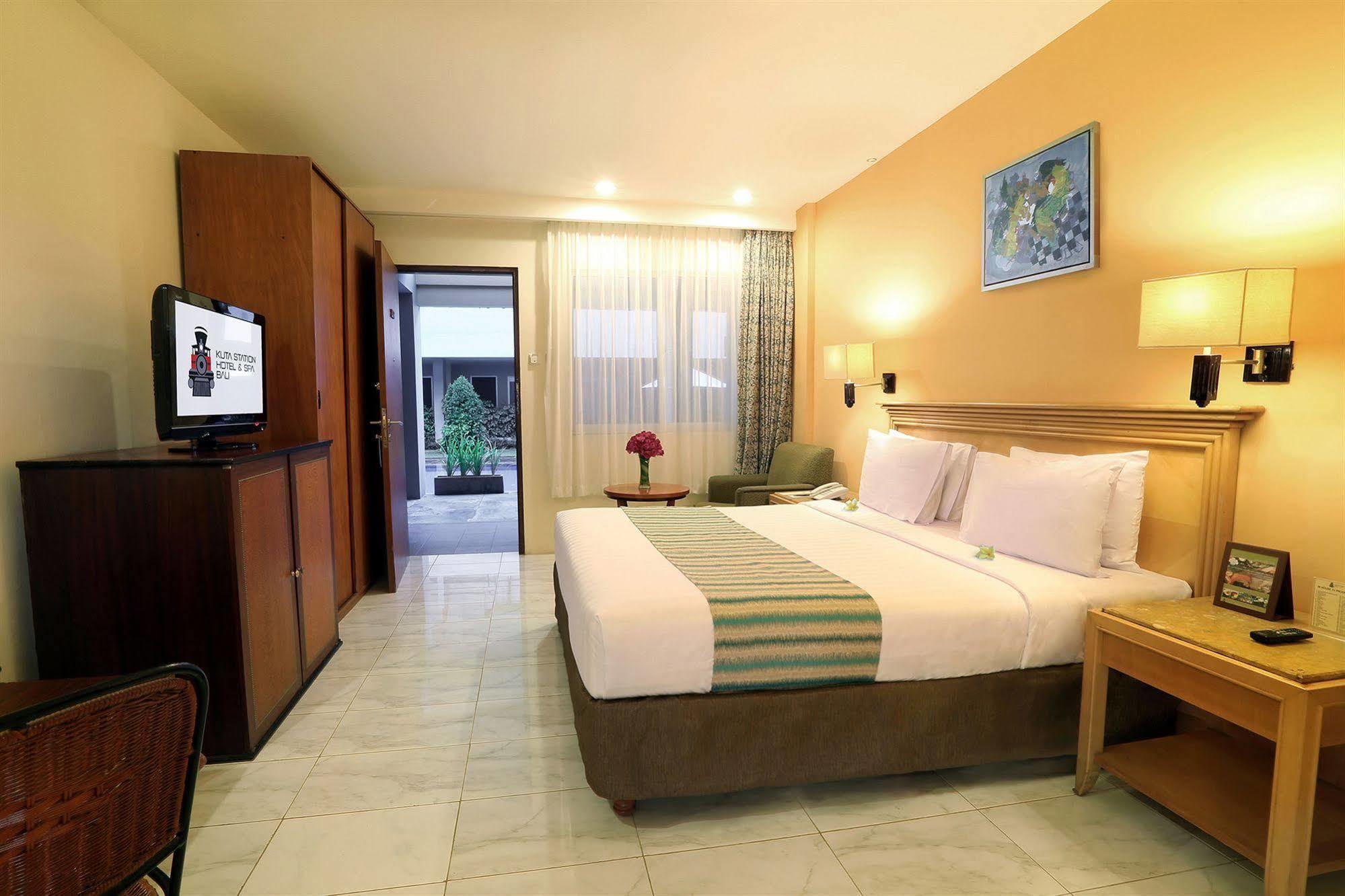 באלי Kuta Station Hotel And Spa מראה חיצוני תמונה