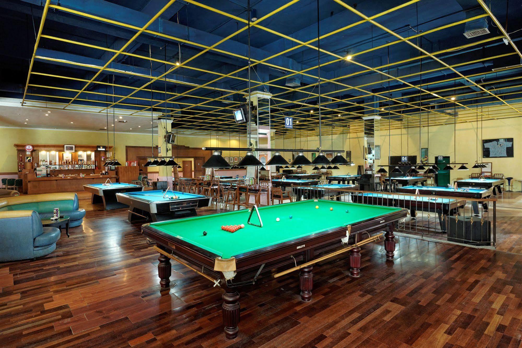 באלי Kuta Station Hotel And Spa מראה חיצוני תמונה
